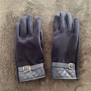 Navy blue touchscreen tip gloves sz medium